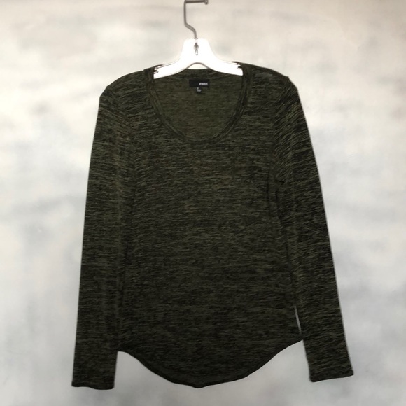 Wilfred free top